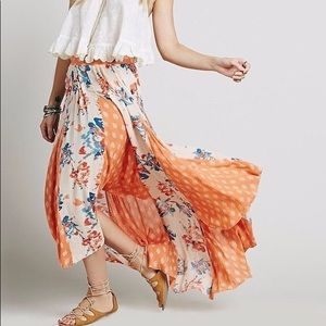 🎉sale🎉 NWOT Free People high low floral skirt